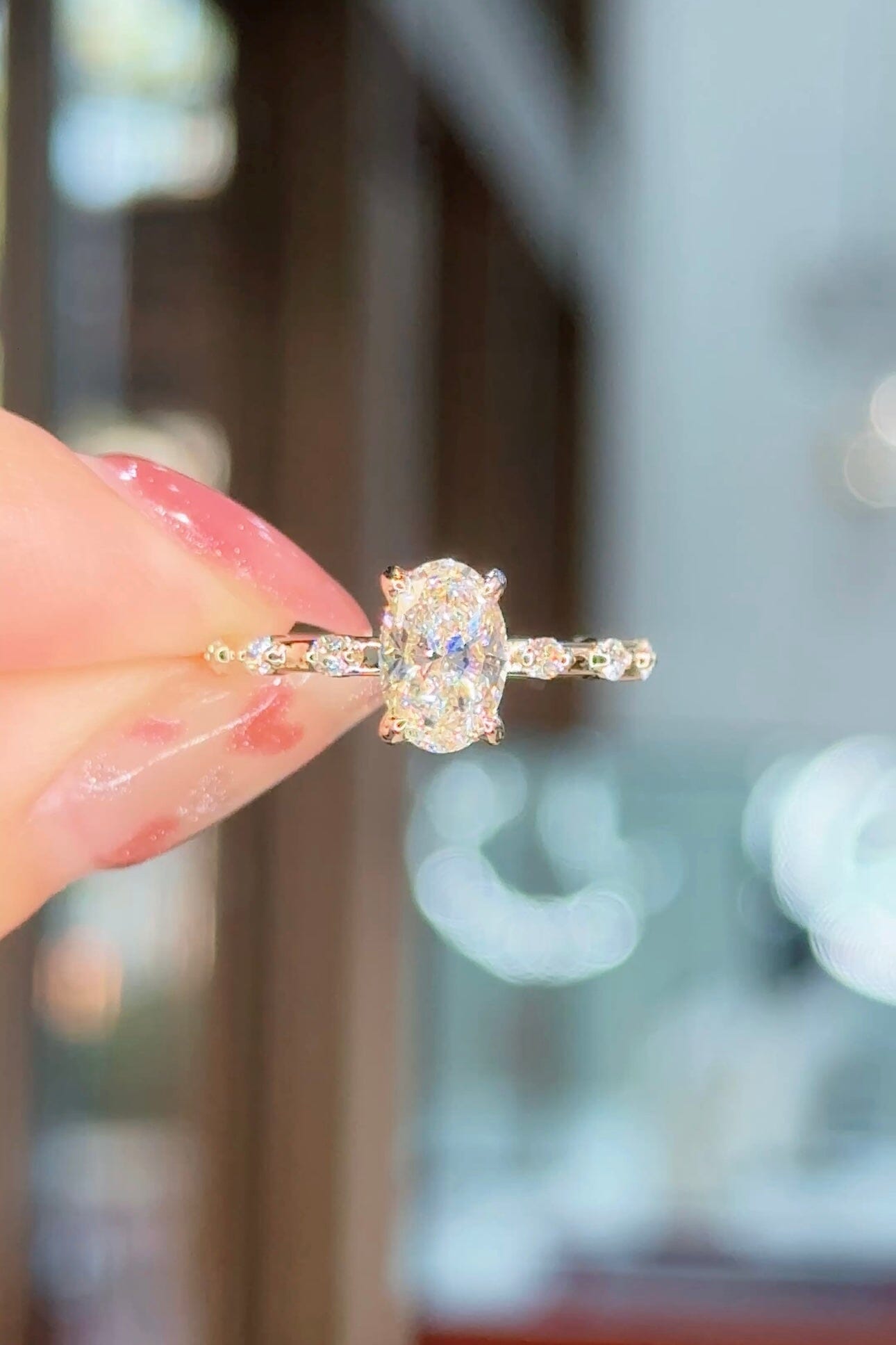Daisy shaped diamond ring discount