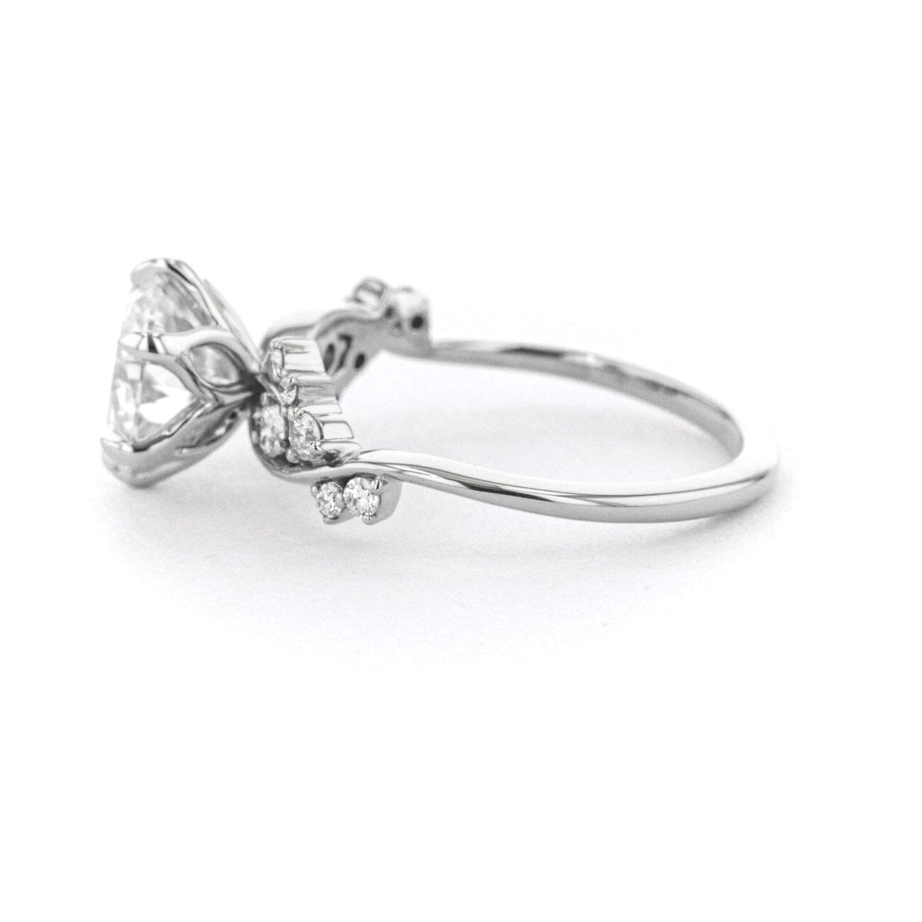 1.6mm Ariel Round Engagement Rings Princess Bride Diamonds