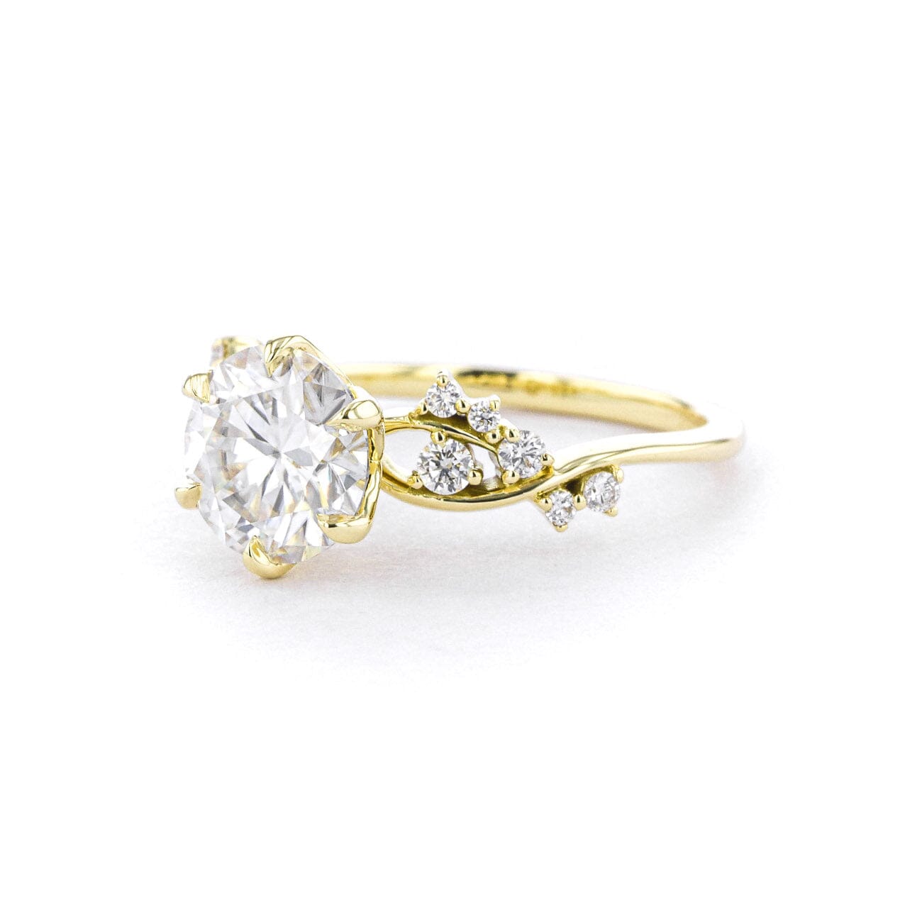 1.6mm Ariel Round Engagement Rings Princess Bride Diamonds