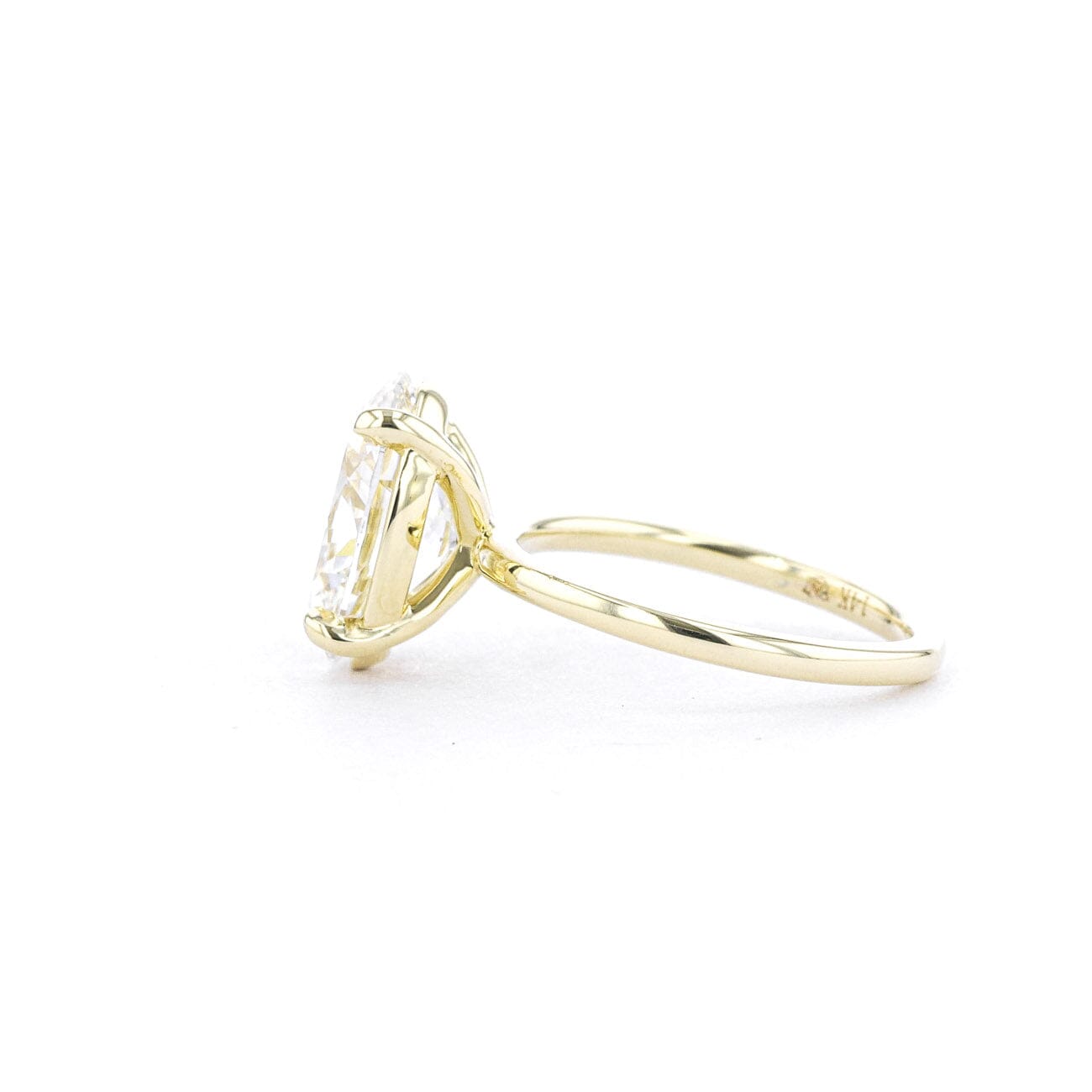 1.6mm Leah Oval High Polish Engagement Rings Princess Bride Diamonds