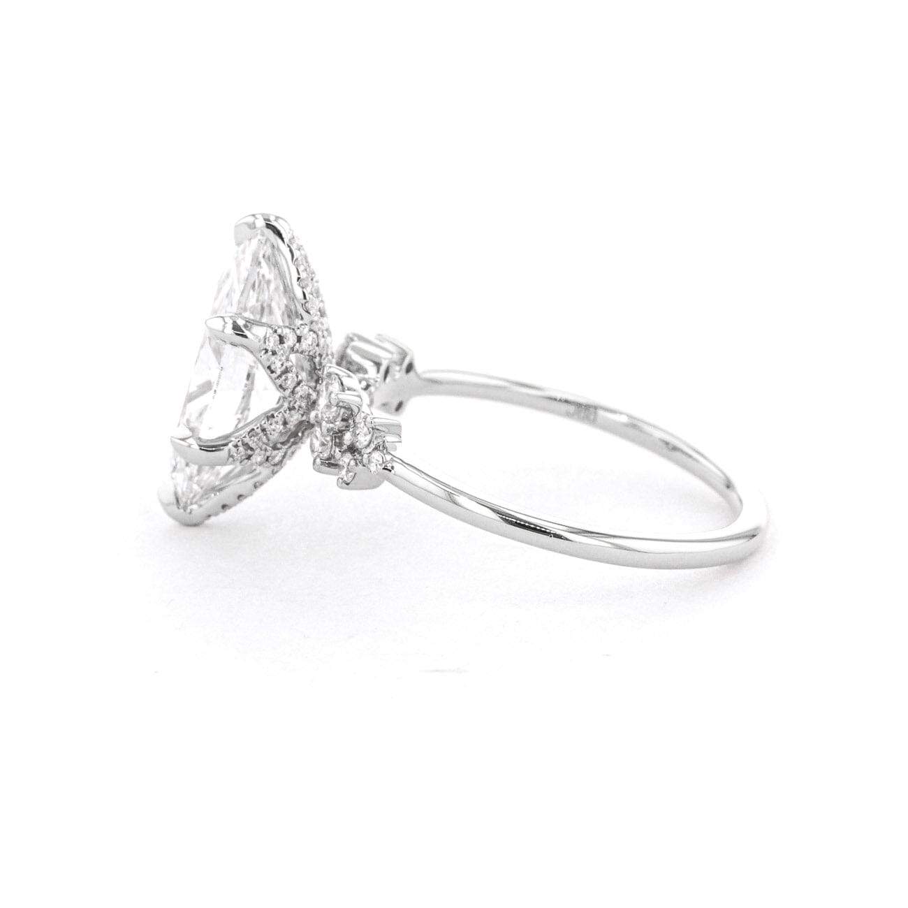 1.6mm Luna Marquise Engagement Rings Princess Bride Diamonds