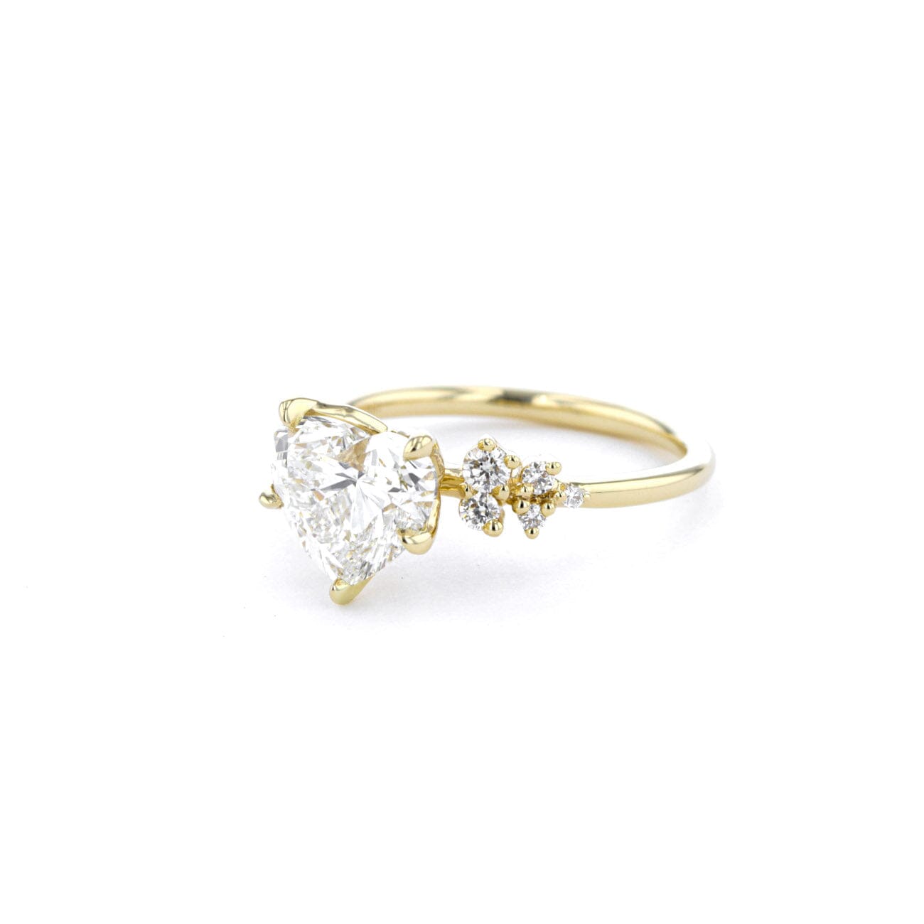 1.6mm Nova Heart Engagement Rings Princess Bride Diamonds