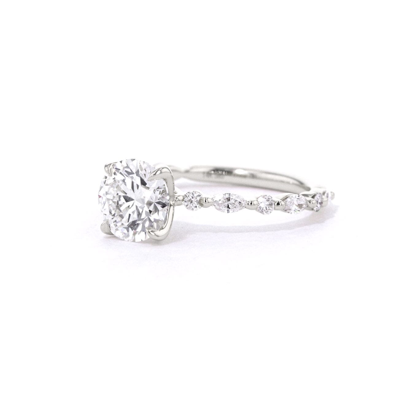 1.8mm Azalea Round Engagement Rings Princess Bride Diamonds