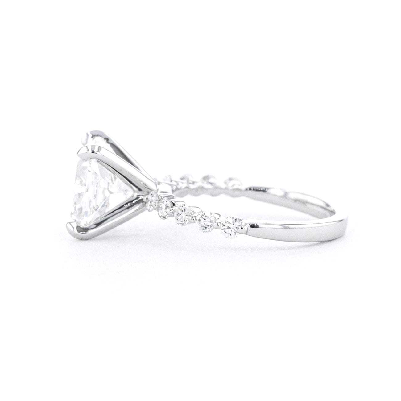 2.0mm Tiana Cushion Engagement Rings Princess Bride Diamonds