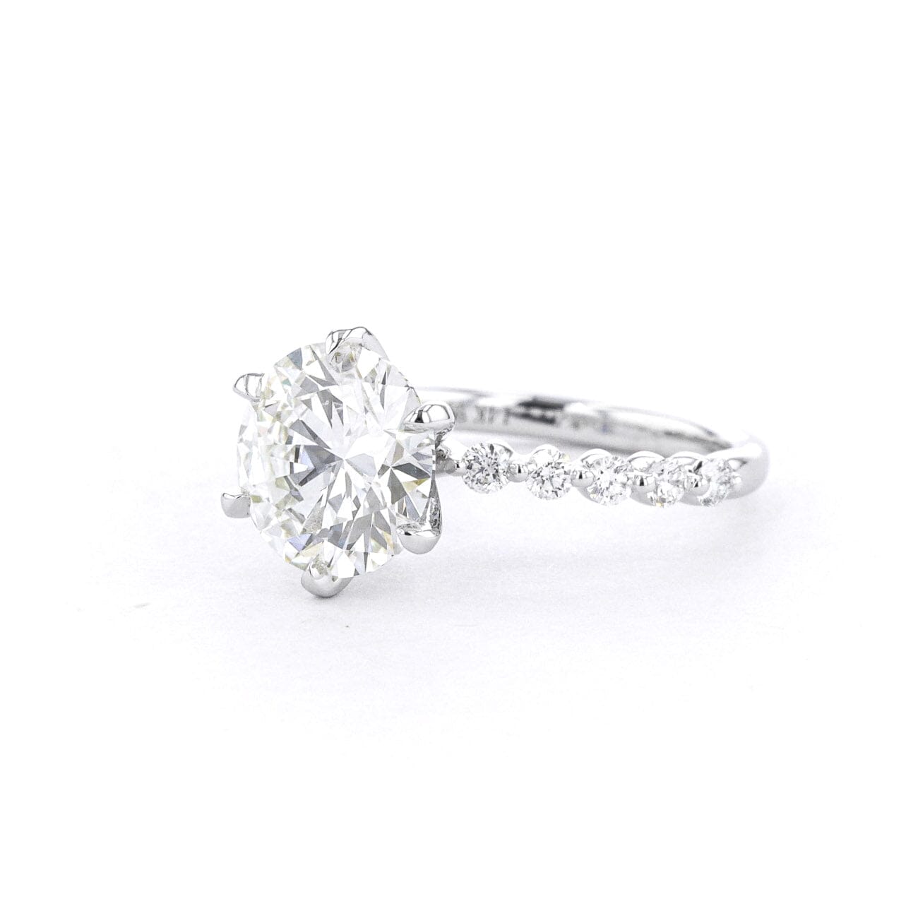 2.0mm Tiana Round Engagement Rings Princess Bride Diamonds