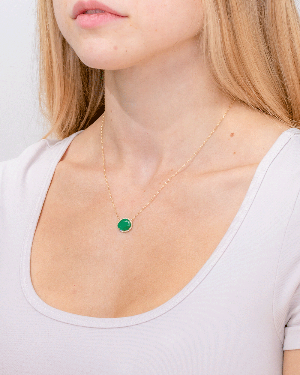 2.29ct Emerald & Diamond Halo Necklace Necklaces Princess Bride Diamonds