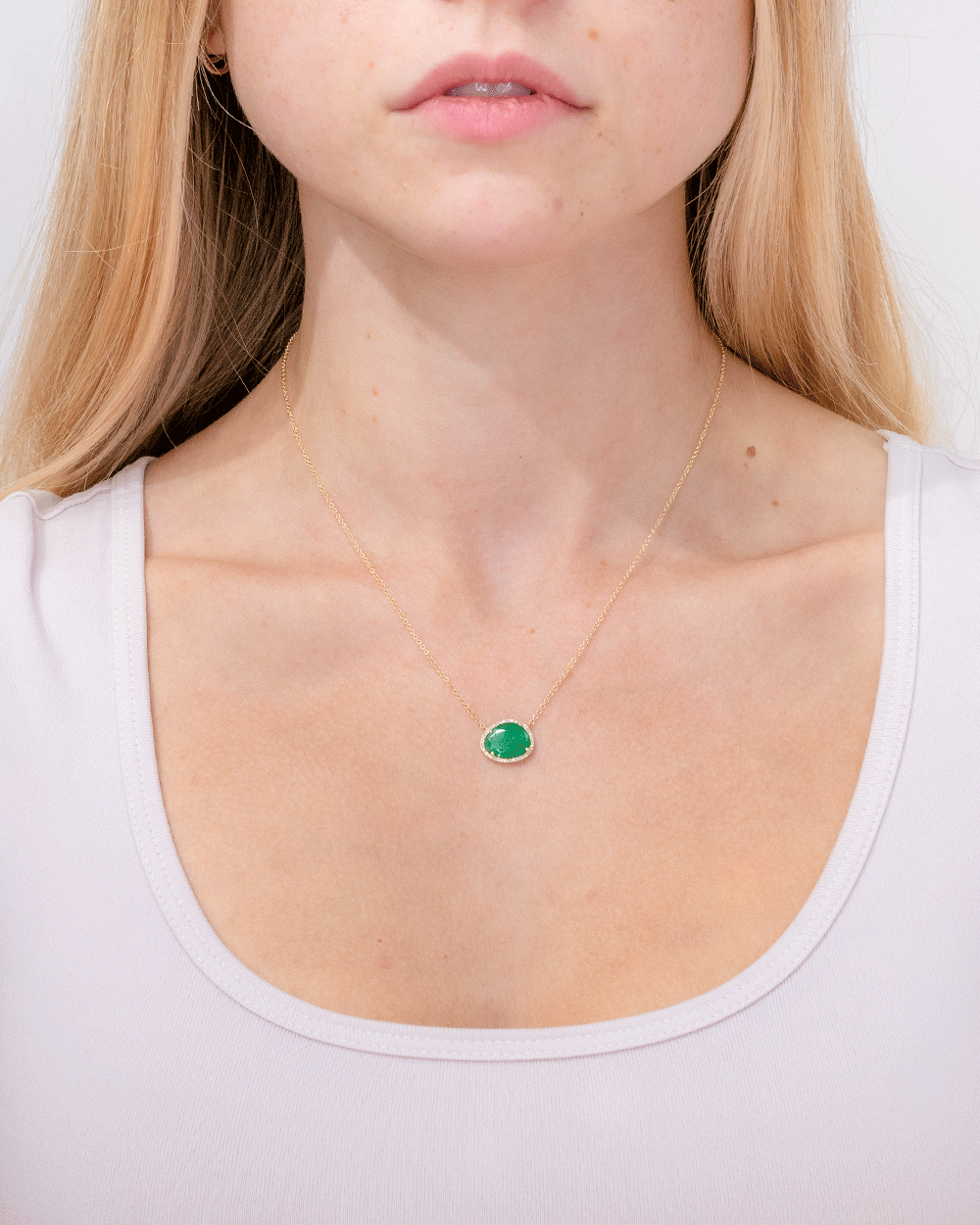 2.29ct Emerald & Diamond Halo Necklace Necklaces Princess Bride Diamonds