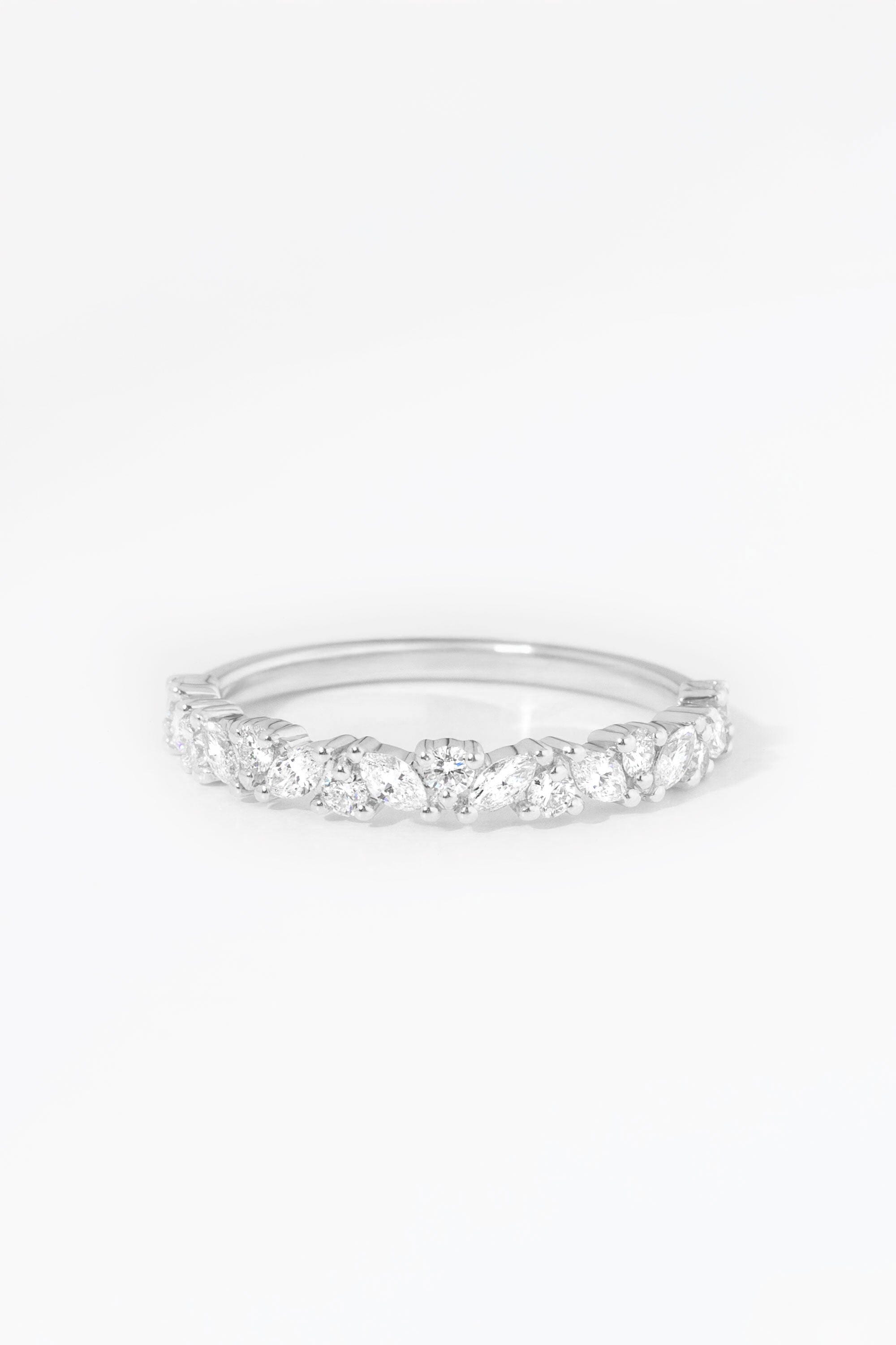 2.6mm Mariposa Rings Princess Bride Diamonds