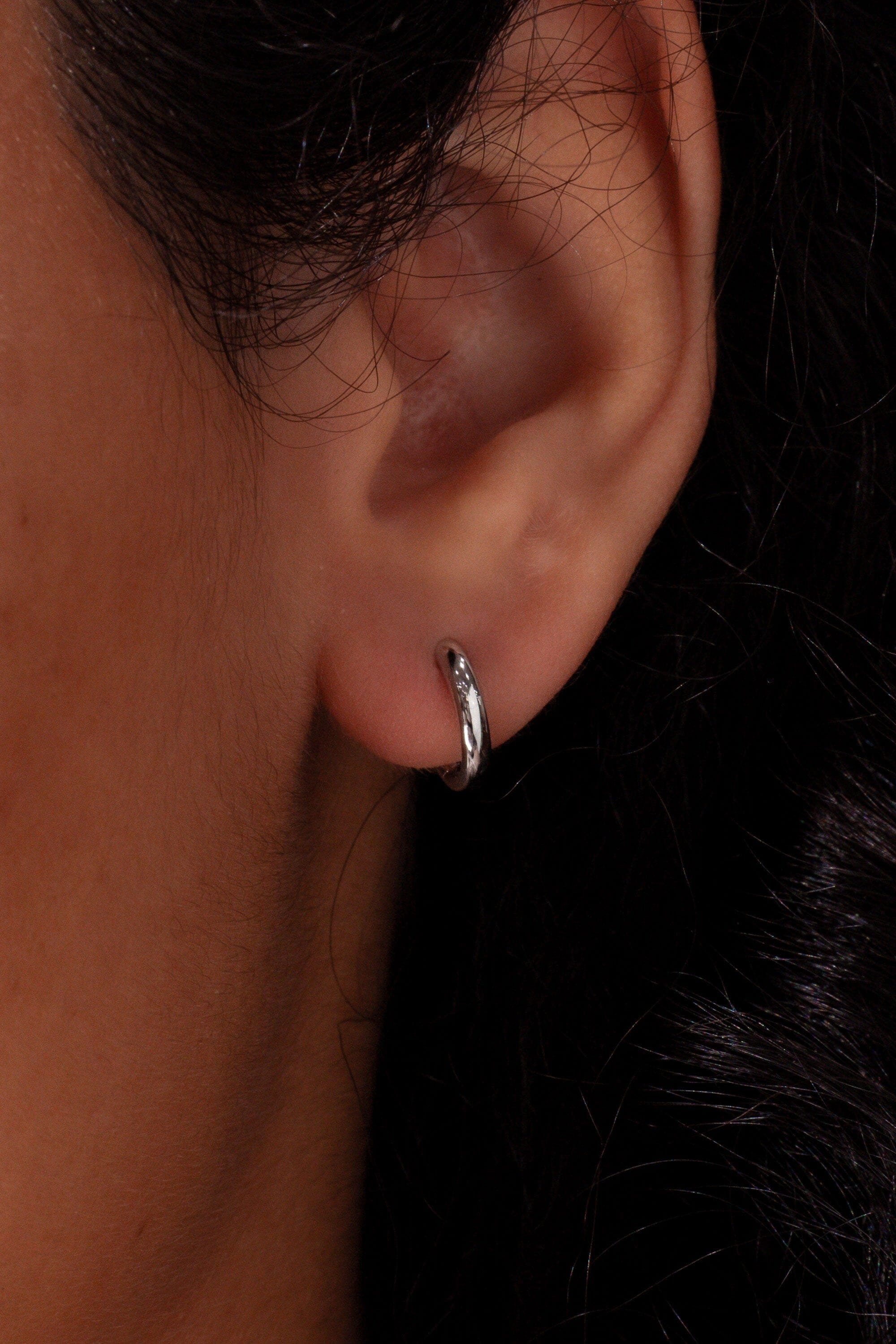 2x11mm High Polish Huggies Earrings Princess Bride Diamonds