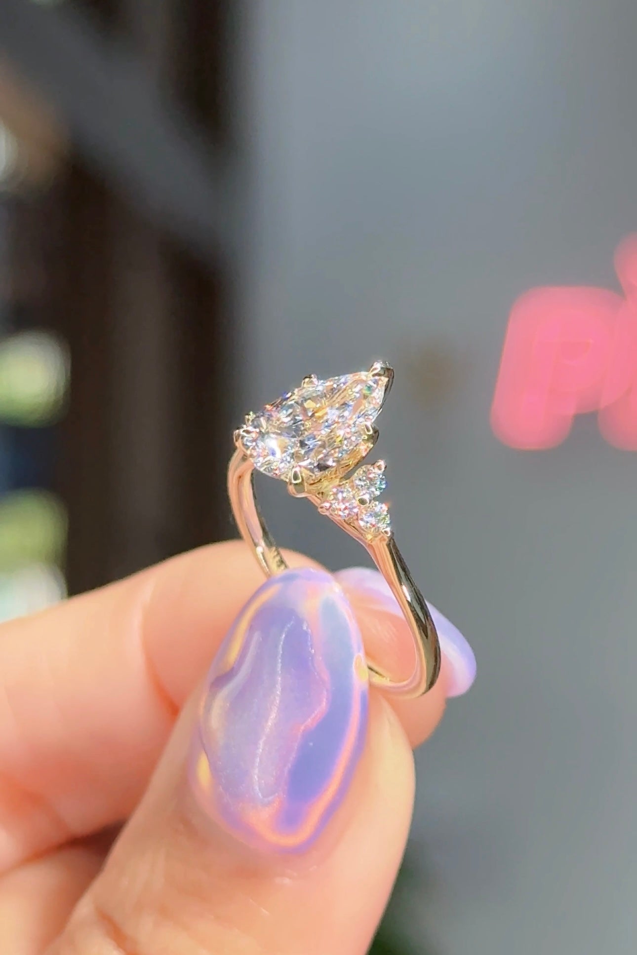 1.50ct D-VVS2 Pear Lab Diamond Lindsey