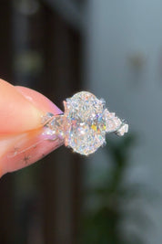 3.70ct F-VS1 Oval Lab Diamond Ariel