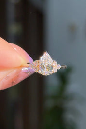 1.00ct D-VS1 Pear Lab Diamond Lindsey