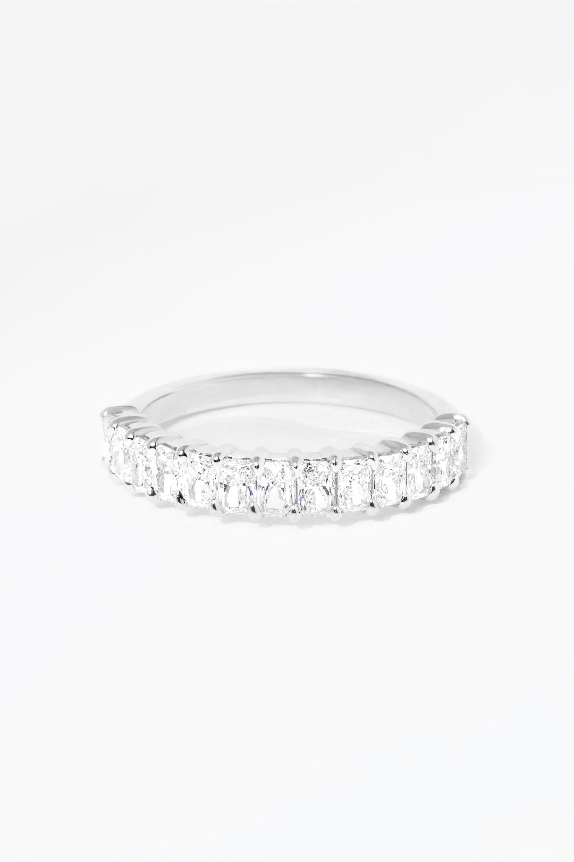 3.0mm Mini Radiant Lab Diamond Ring
