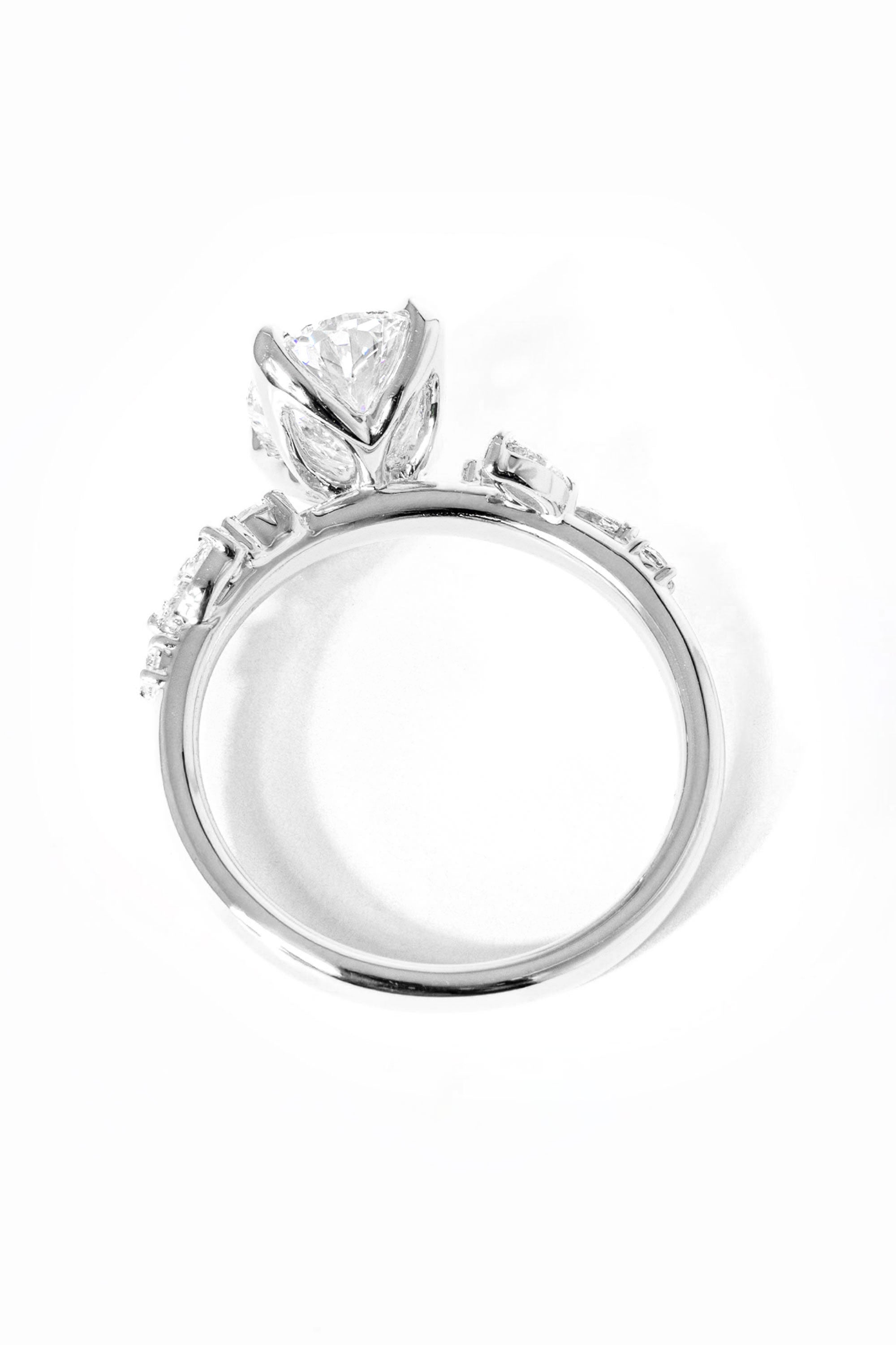 Sage Oval