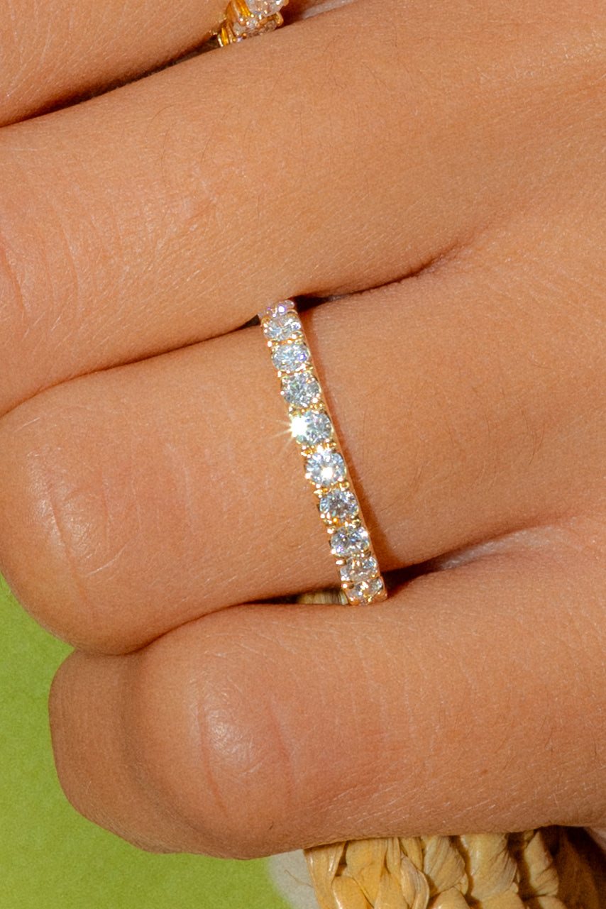 2.6mm Core Pavé Diamond Ring