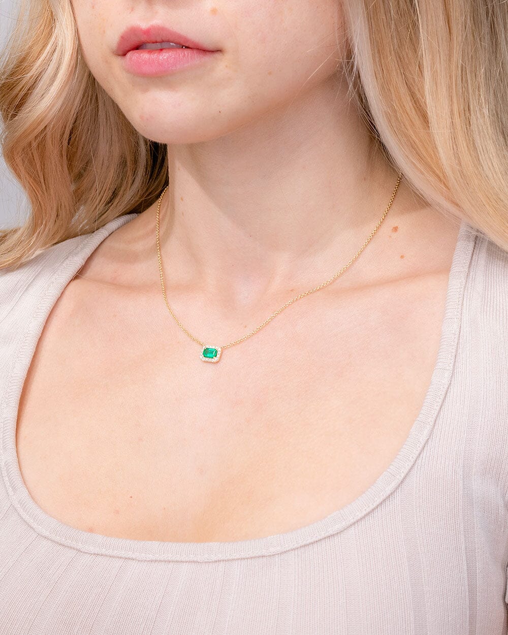 Diamond Halo Emerald Necklace Necklaces Princess Bride Diamonds