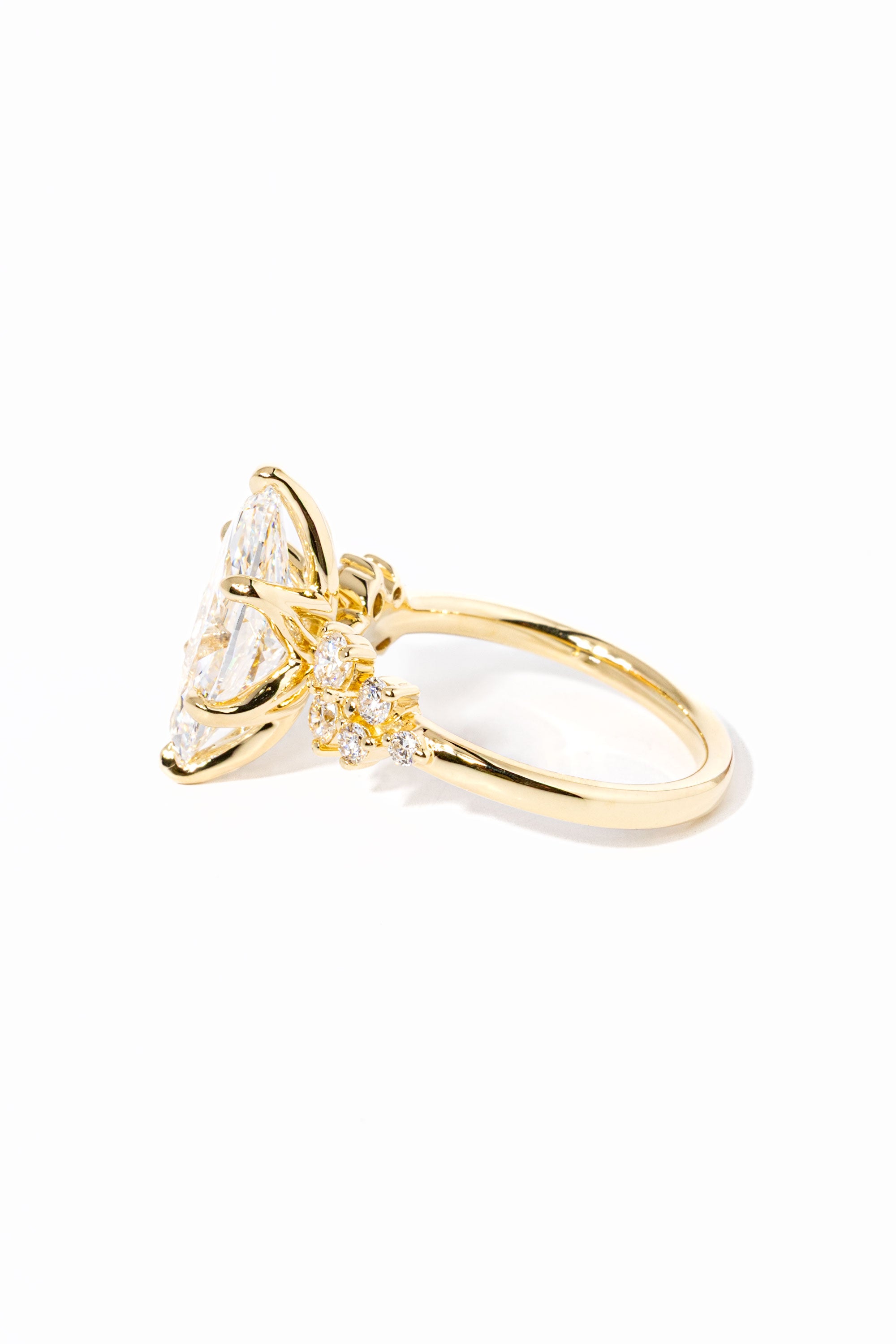 marquise-nova-side_6988ae84-9bec-484a-9596-8c90225f87dd.jpg