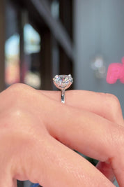 3.58ct D-VS1 Round Lab Diamond Kayla