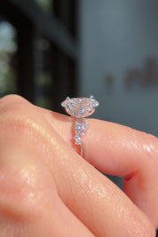 3.70ct F-VS1 Oval Lab Diamond Ariel