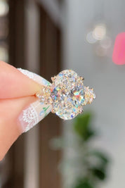6.08ct D-VS1 Oval Lab Diamond Supernova