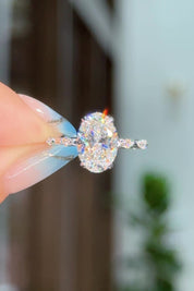2.68ct D-VS1 Oval Lab Diamond Daisy
