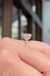 3.02ct D-VS1 Round Lab Diamond Isabela