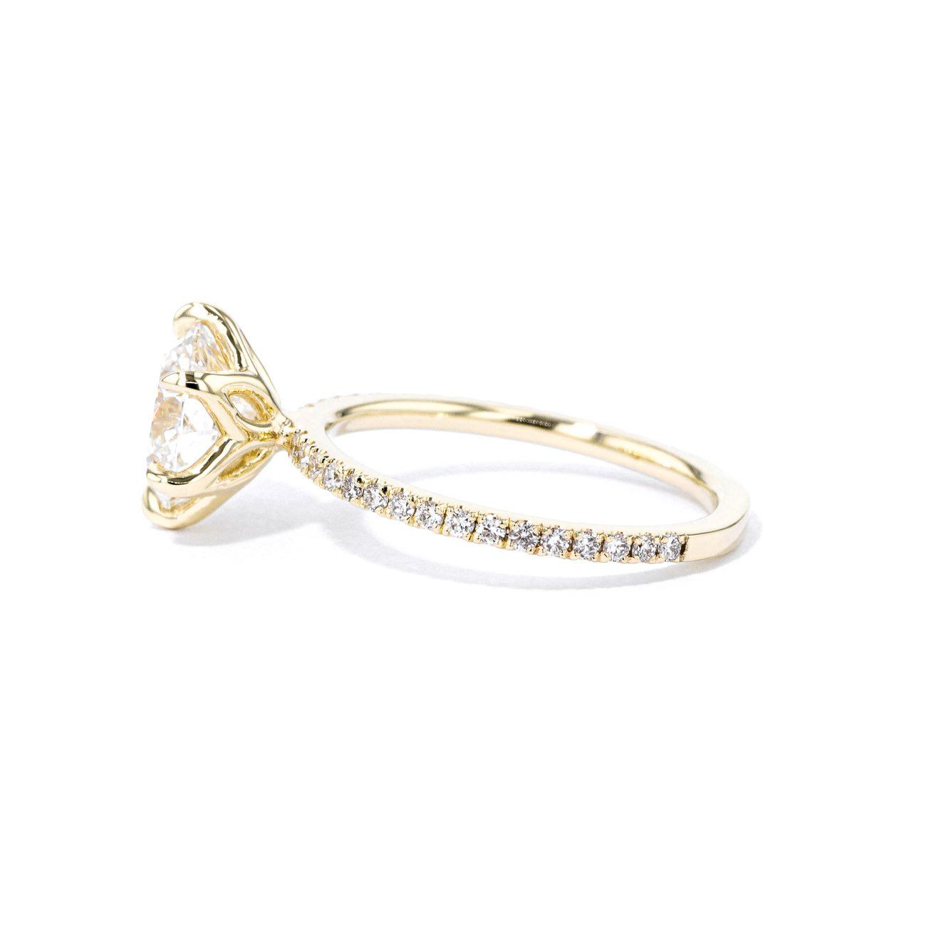 1.4mm Caraline Round Engagement Rings Princess Bride Diamonds
