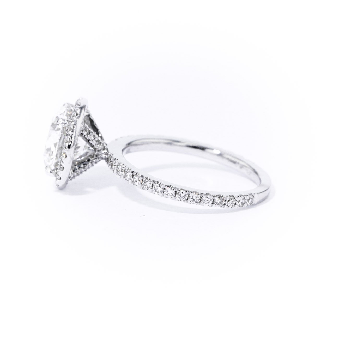 1.6mm Angela Round Engagement Rings Princess Bride Diamonds