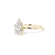 1.6mm Caraline Pear High Polish Engagement Rings Princess Bride Diamonds