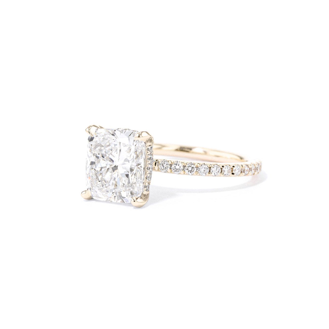 1.6mm Kayla Cushion Engagement Rings Princess Bride Diamonds