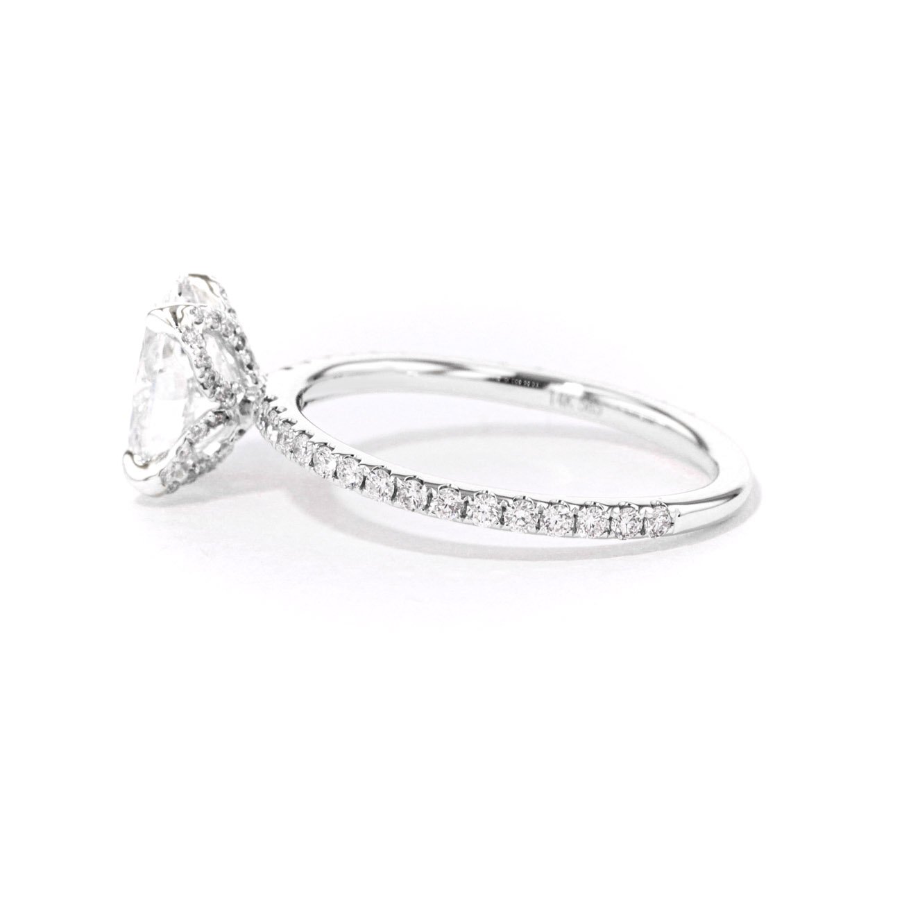 1.6mm Samantha Oval Engagement Rings Princess Bride Diamonds