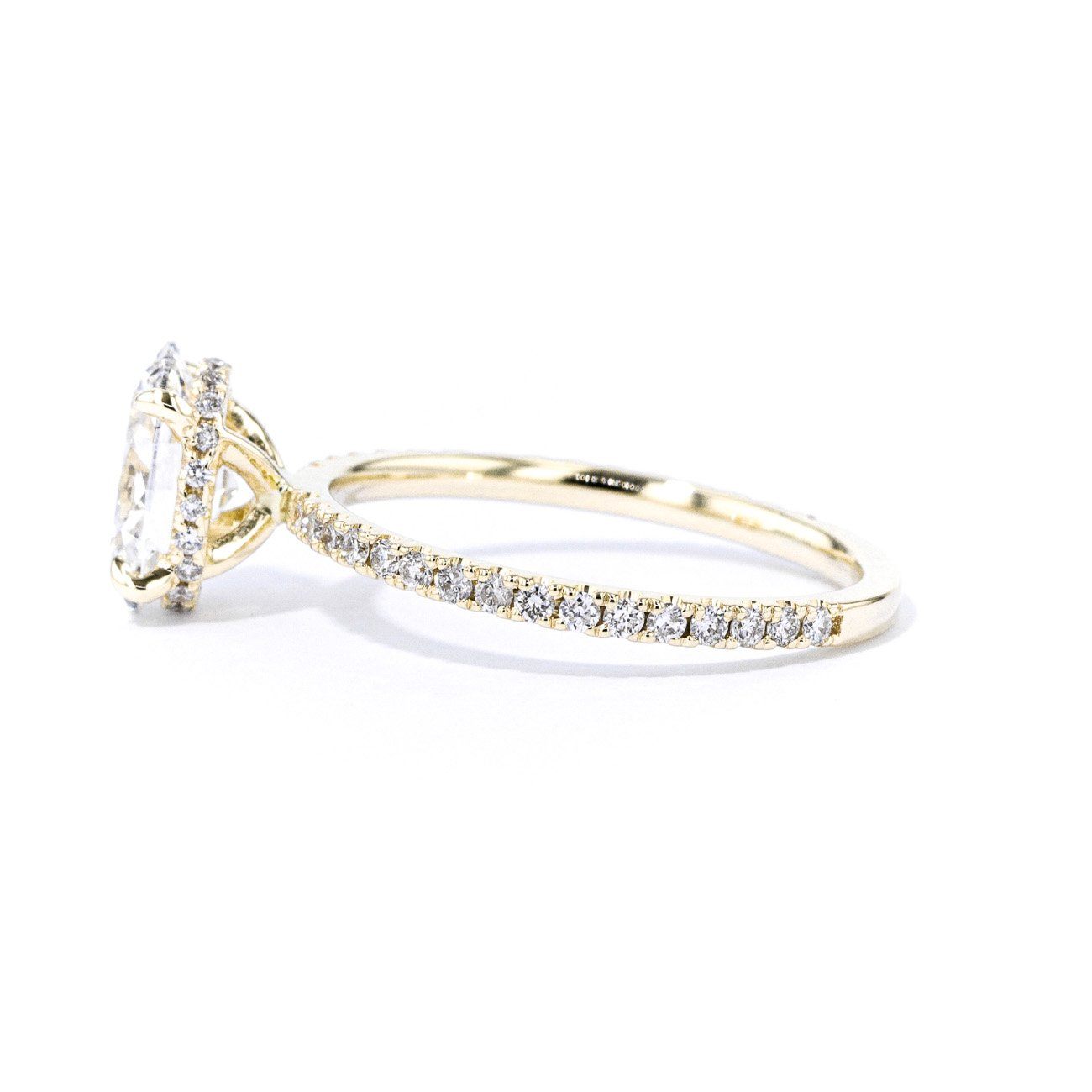 1.6mm Stephanie Oval Engagement Rings Princess Bride Diamonds