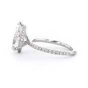 1.6mm Stephanie Pear Engagement Rings Princess Bride Diamonds