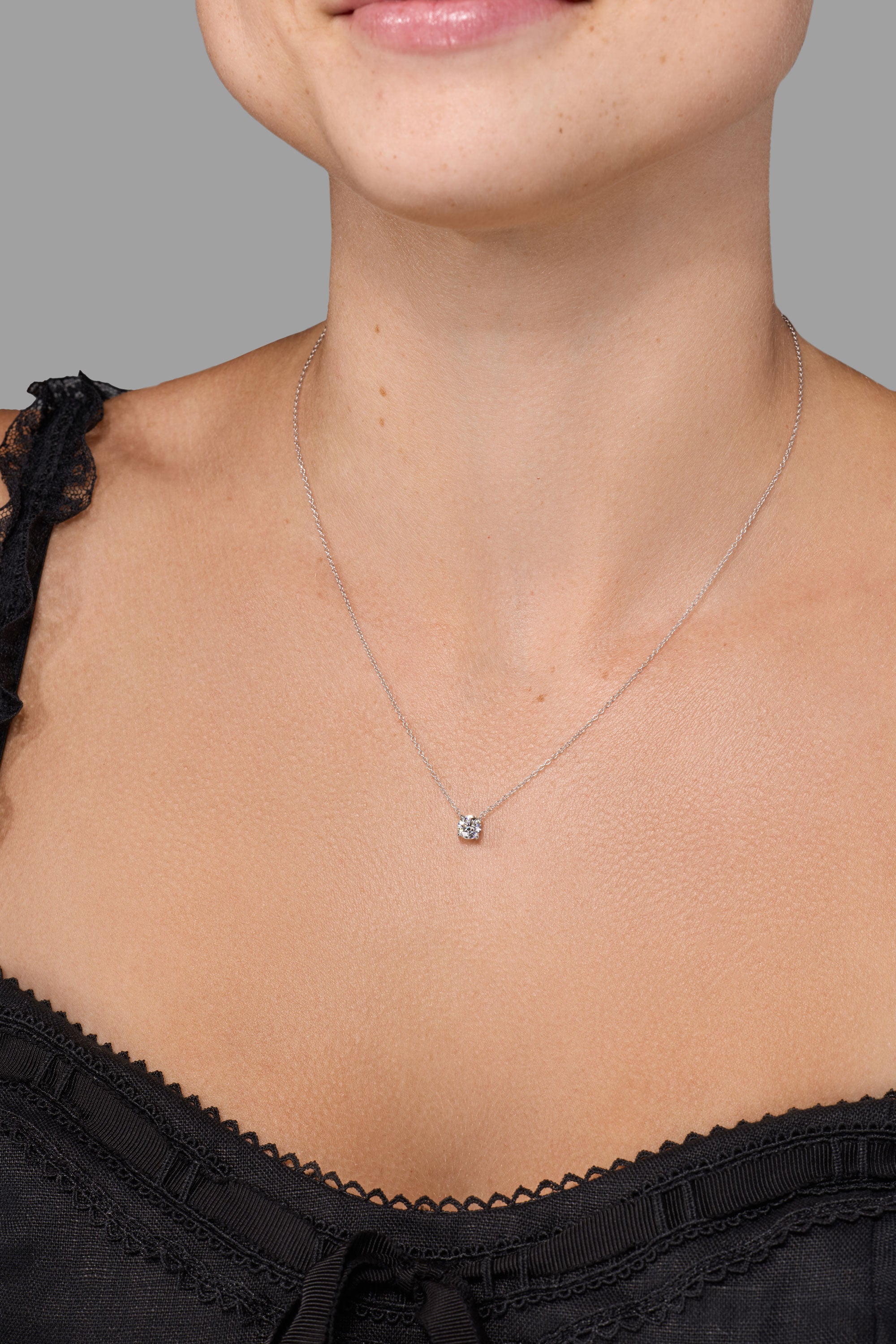 0.32ct D-VVS2 Core Round Solitaire Necklace