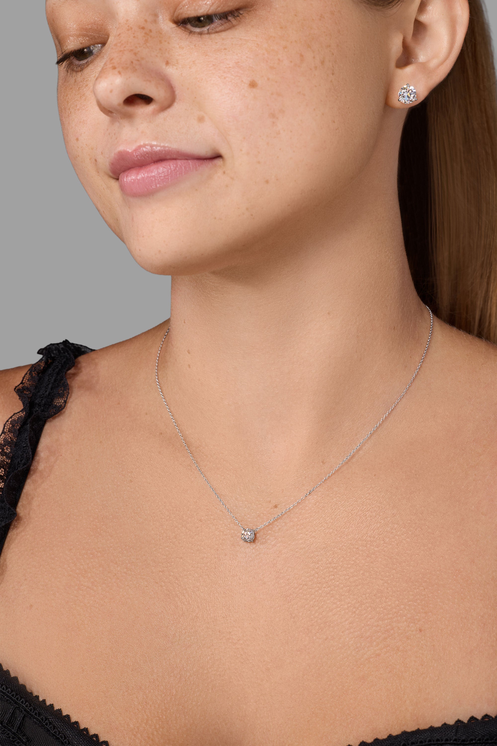 0.32ct D-VVS2 Core Round Solitaire Necklace