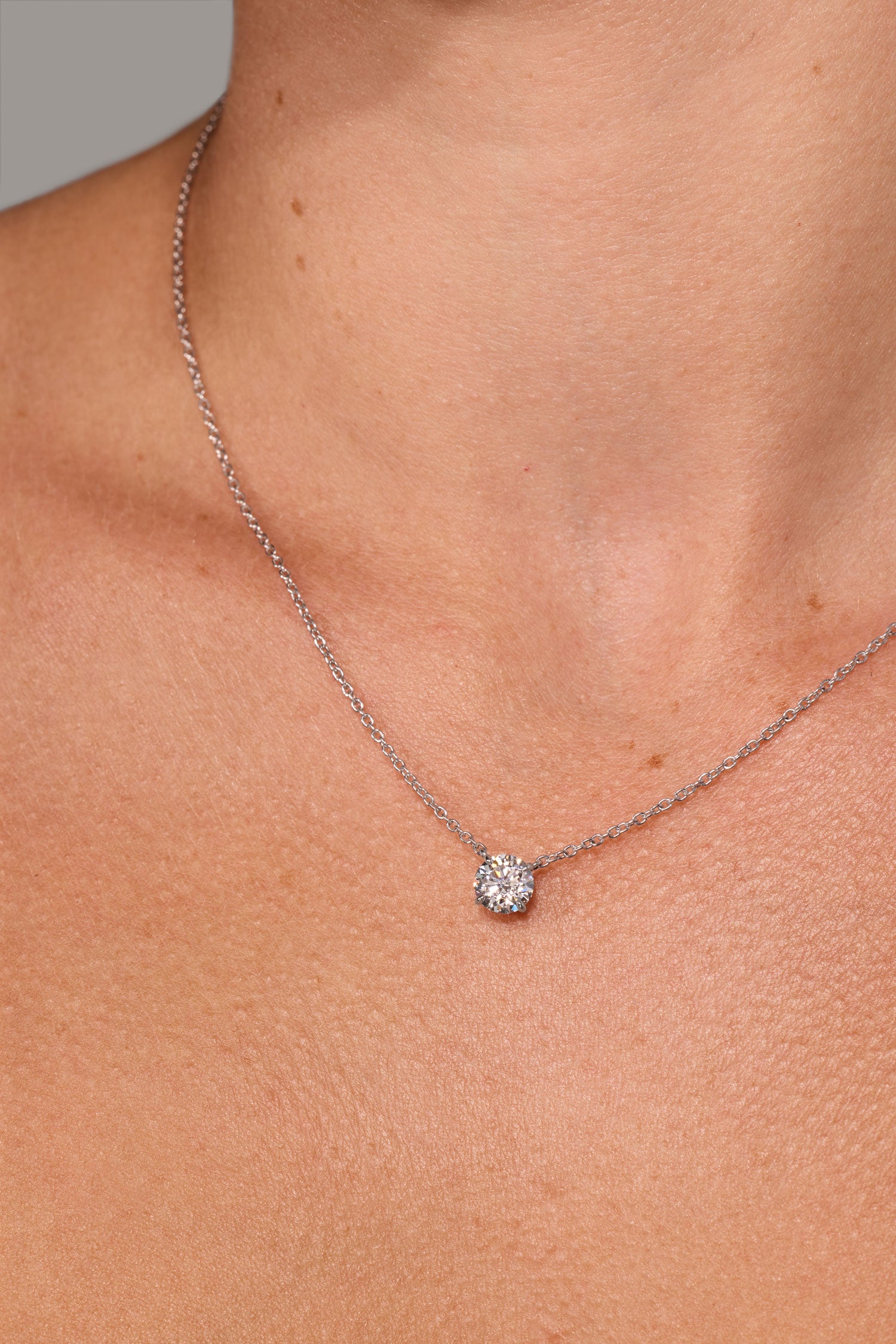 1.02ct D-VS1 Core Round Solitaire Necklace