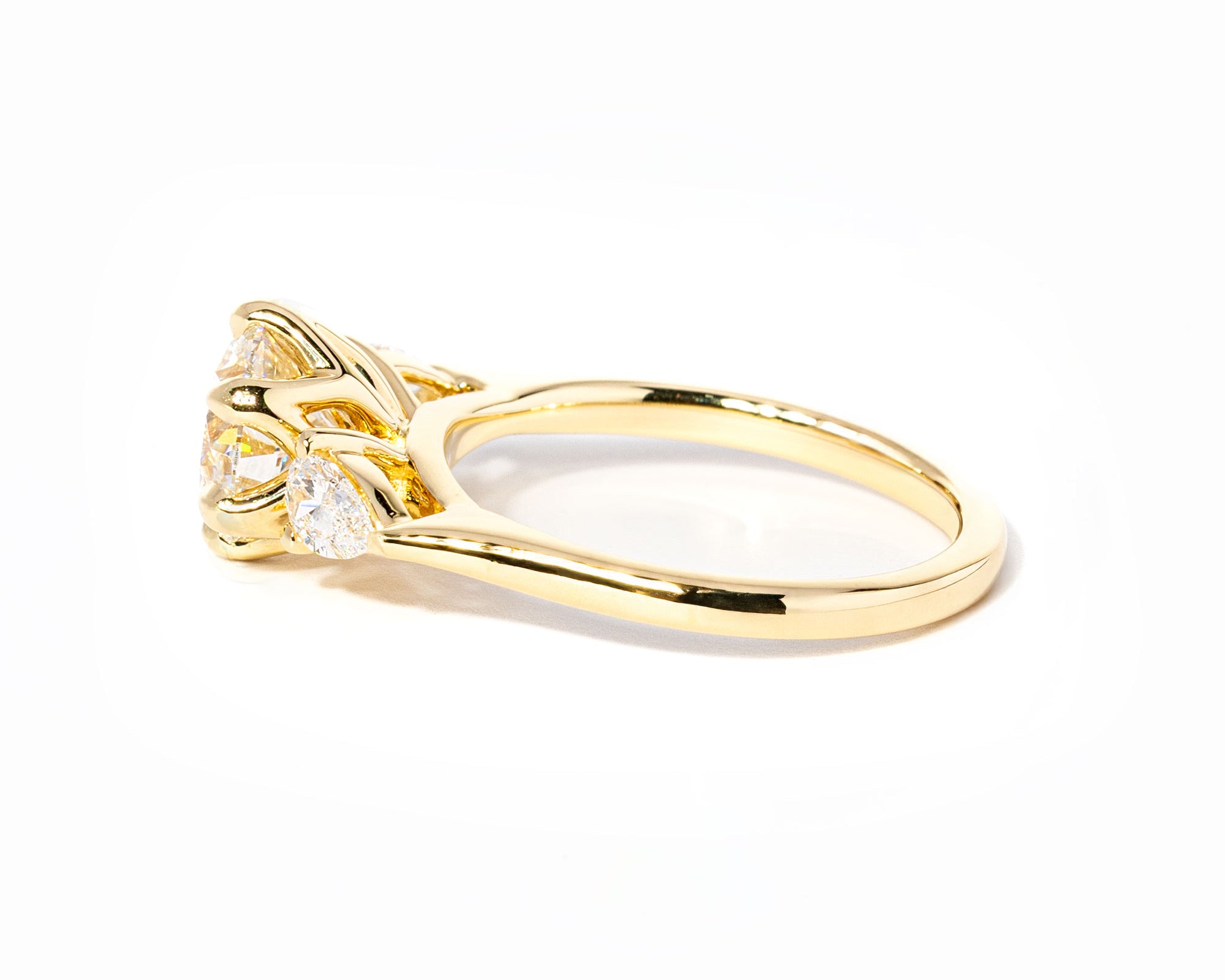 1.5ct-Round-Lisa-side-2.jpg