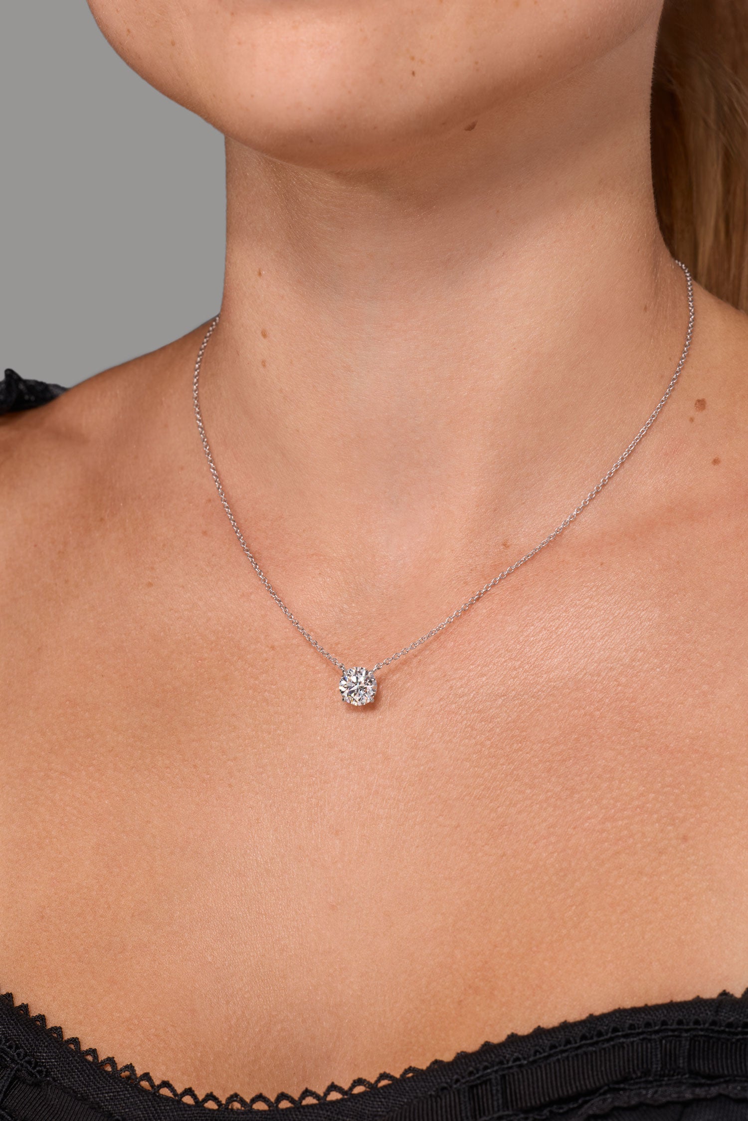 1.70ct-D-VS1-Core-Round-Solitaire-Necklace_fd47a71b-4346-4fd5-a201-9c9a1efd290c.jpg