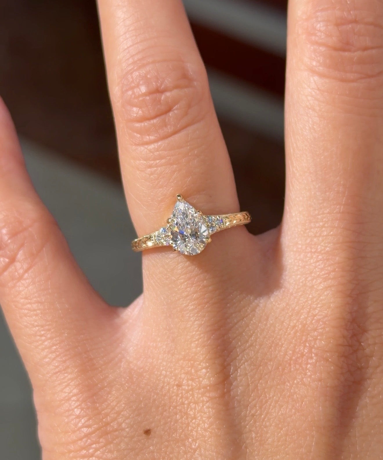 1.02ct D-VVS2 Pear Lab Diamond Isla - PBD Engagement Rings