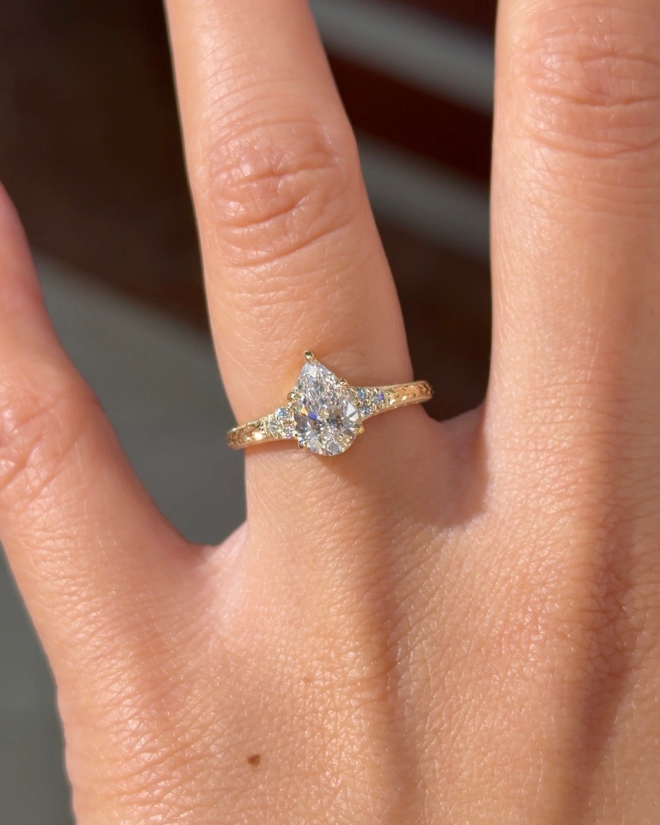 1.02ct D-VVS2 Pear Lab Diamond Isla - PBD Engagement Rings