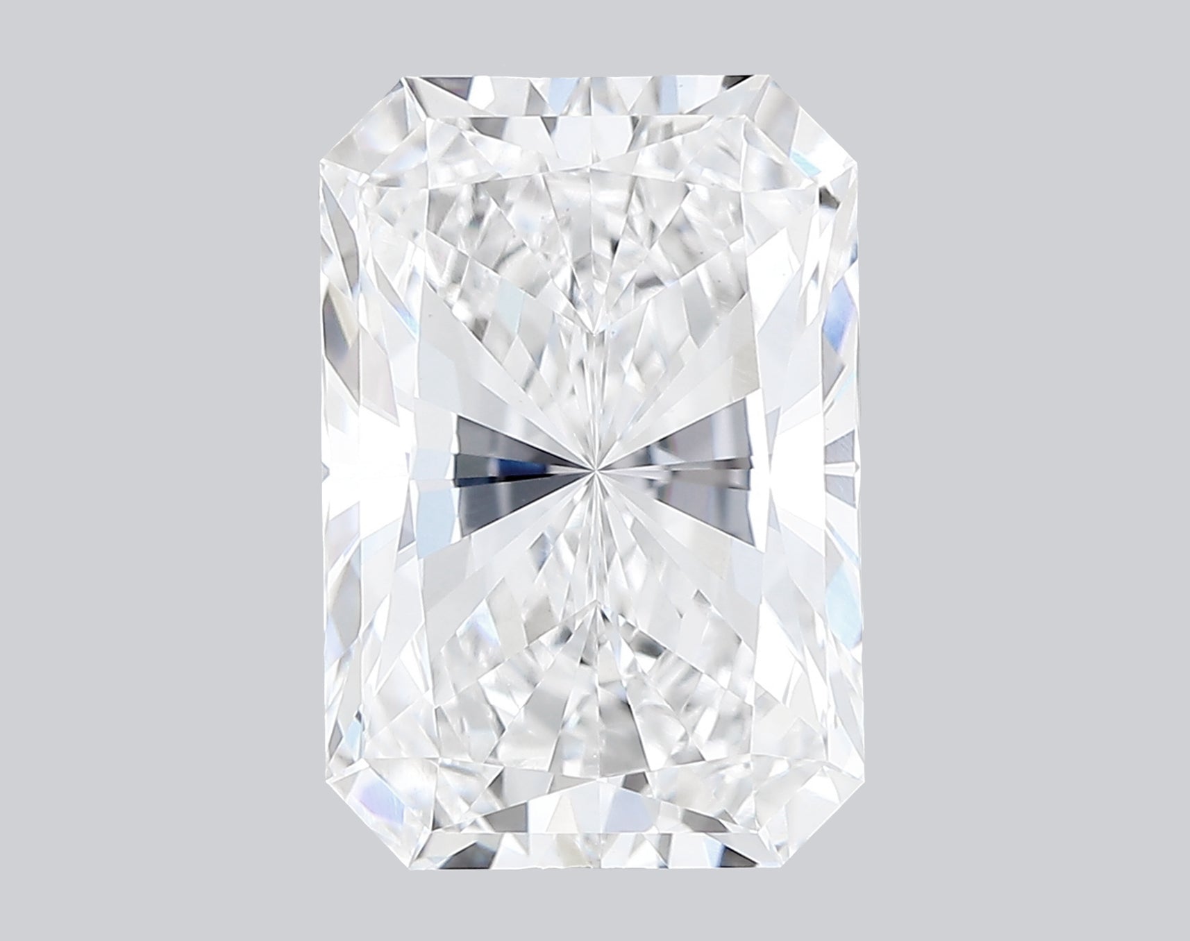 3.02 Carat E-VVS2 Radiant Lab Grown Diamond - IGI (#121793)