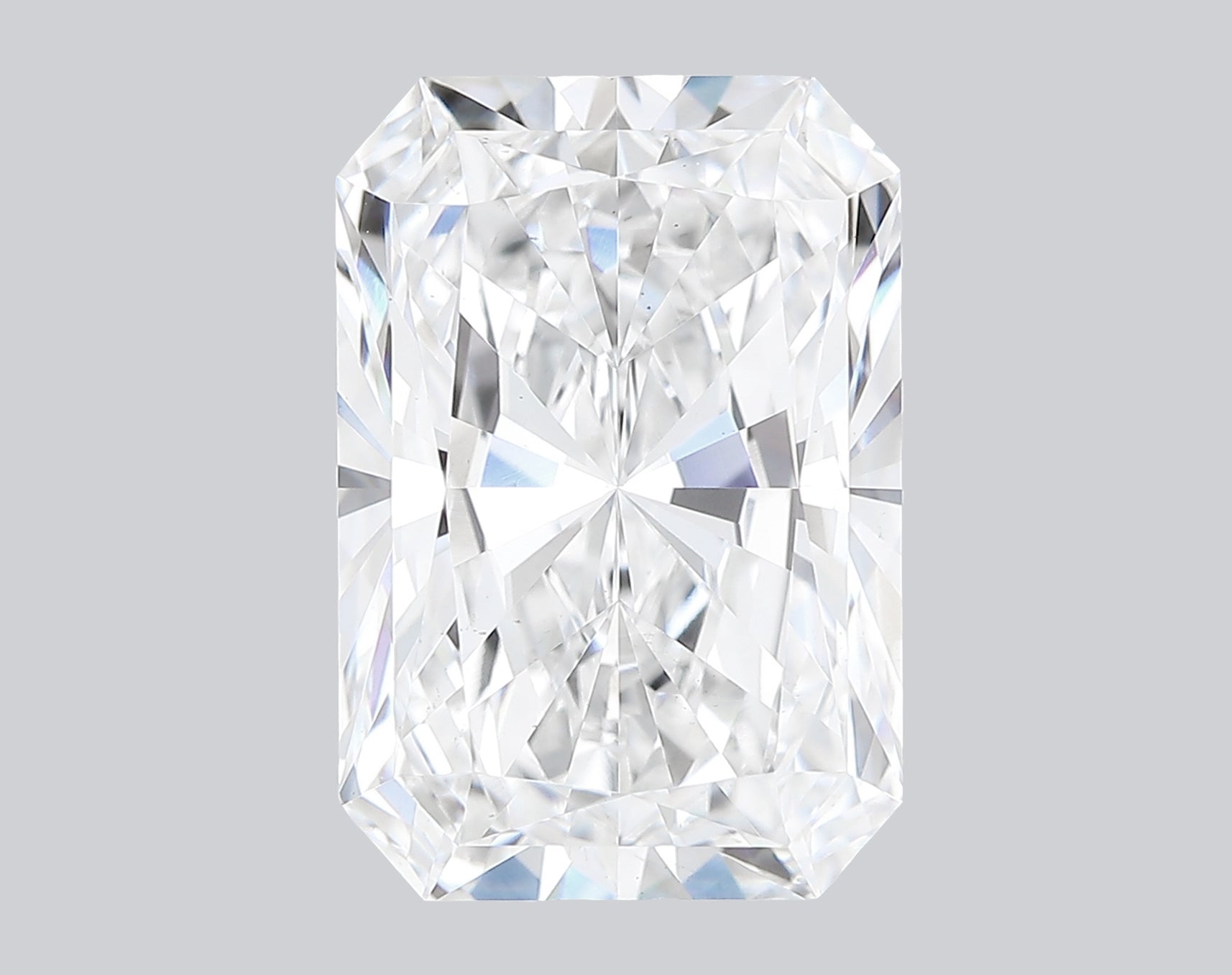 3.53 Carat E-VS1 Radiant Lab Grown Diamond - IGI (#122943)
