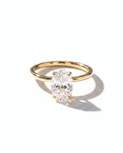 1.77ct D-VVS2 Oval Lab Diamond Juliette