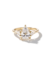 1.52ct D-VVS2 Pear Lab Diamond Petite Gracie