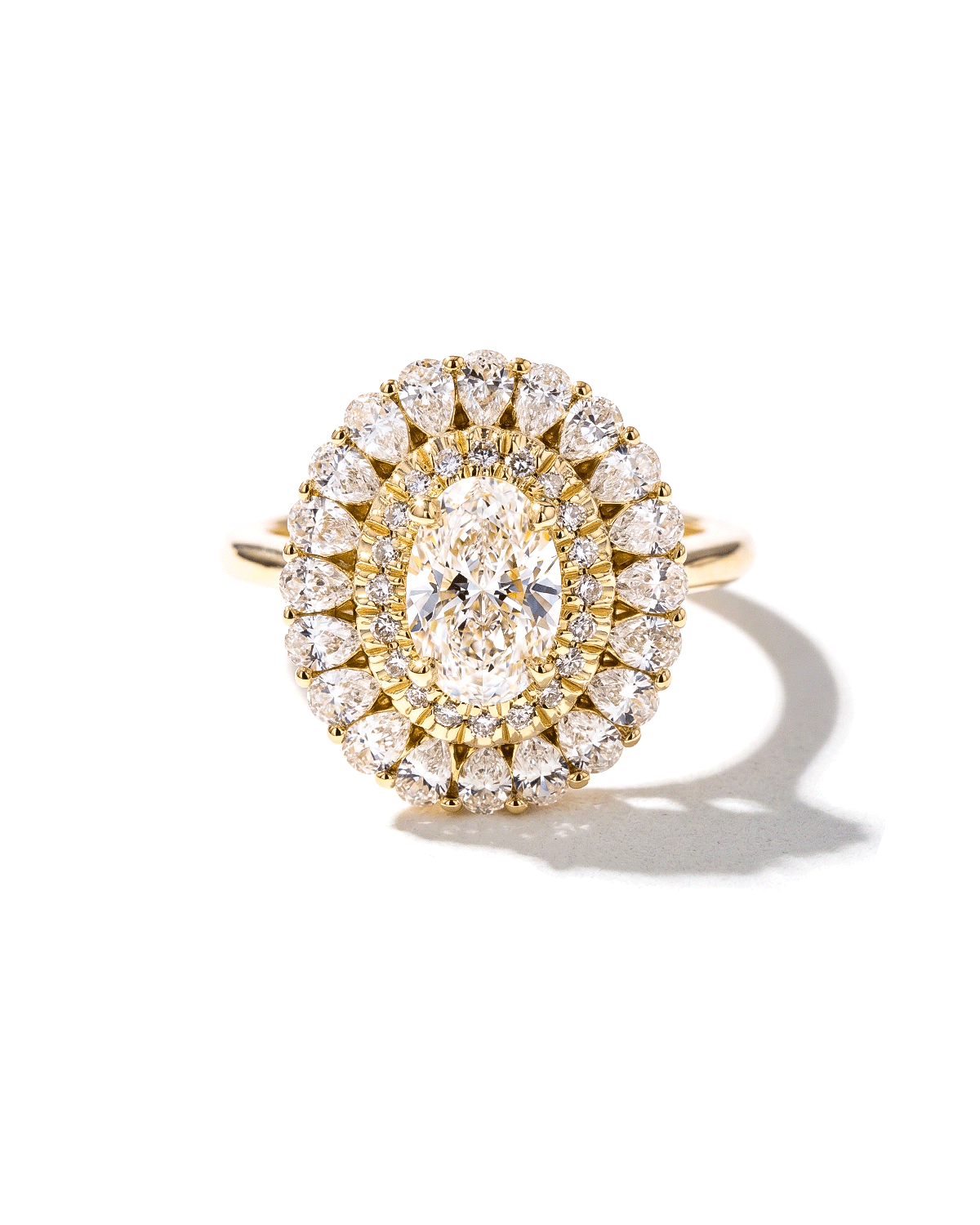 1.04ct D-VS1 Oval Lab Diamond Peony