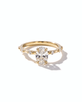 1.00ct E-VVS2 Oval Lab Diamond Daisy
