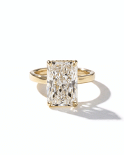 6.01ct F-VVS2 Radiant Lab Diamond Flat Kayla