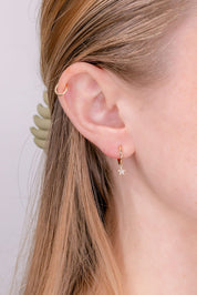 14k Yellow Gold & Diamond Star Huggies Earrings Princess Bride Diamonds 