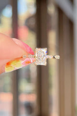 1.52ct D-VS1 Radiant Lab Diamond Daisy