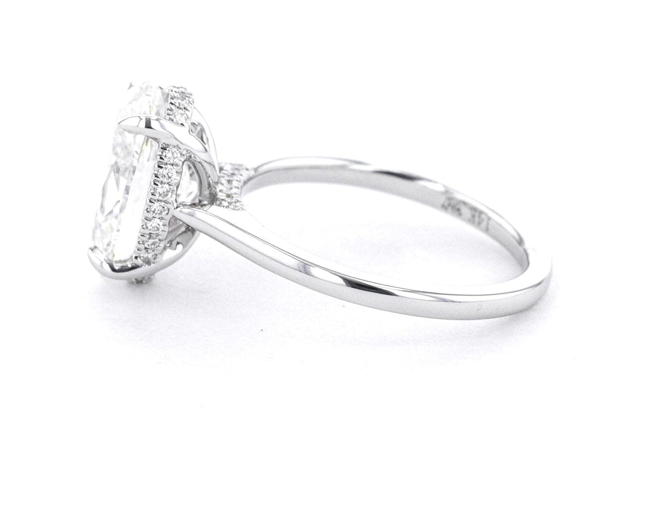 1.6mm Alice Oval High Polish Engagement Rings Princess Bride Diamonds 
